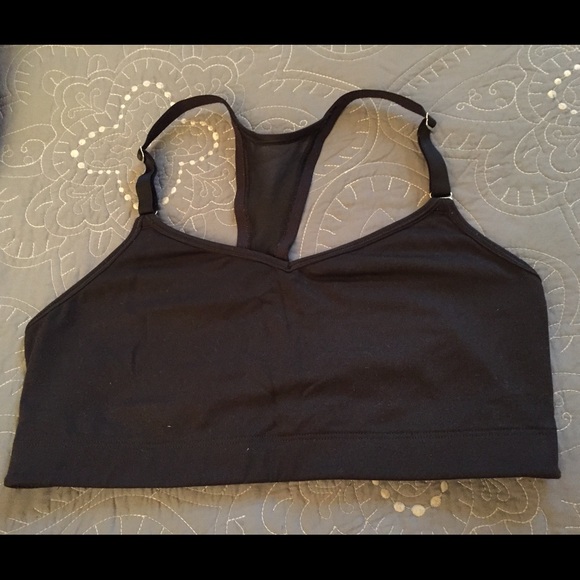 Victoria’s Secret VSX Sports Bra - Picture 6 of 11